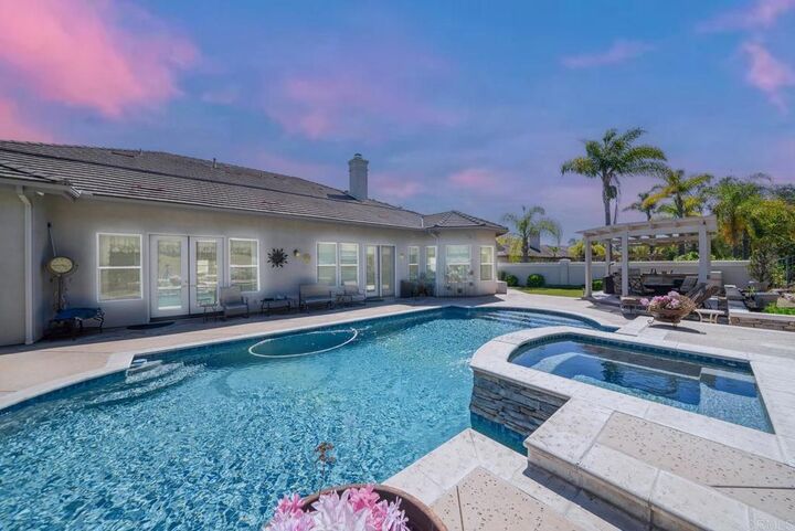 Property Photo:  1608 Hamilton Lane  CA 92029 