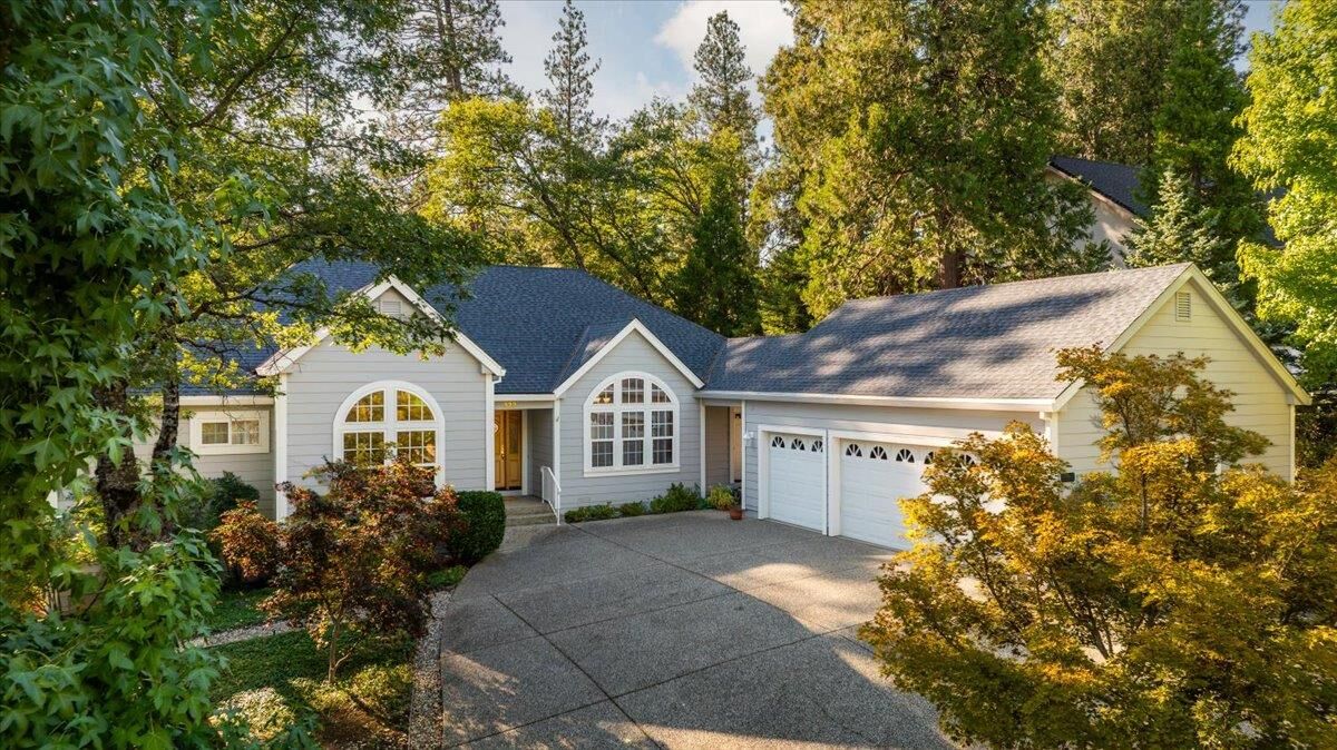 Property Photo: 922 Freeman Lane CA 95949