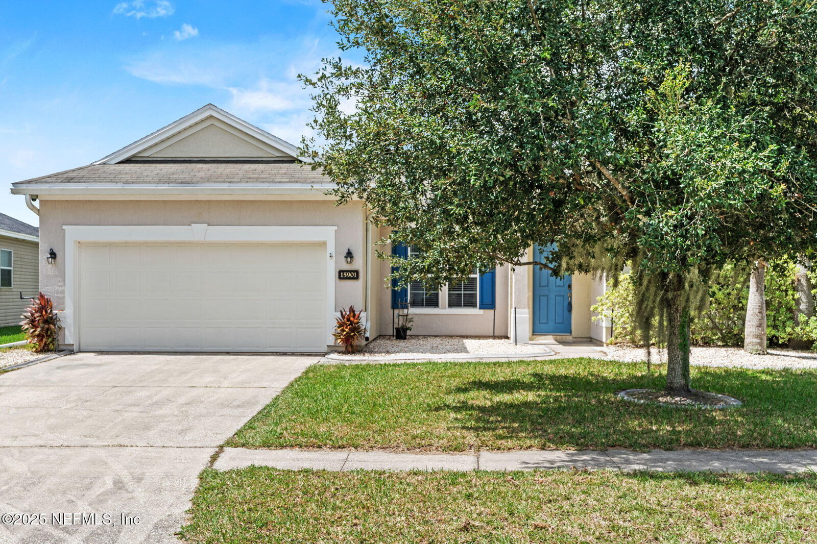 Property Photo:  15901 Lexington Park Boulevard  FL 32218 
