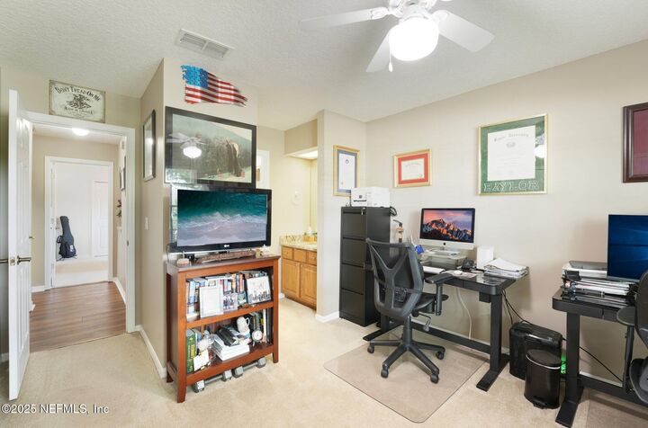 Property Photo: 1900 Fox Glove Lane FL 32003