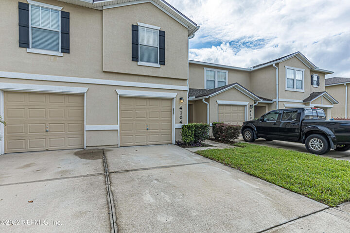 Property Photo:  1500 Calming Water Drive 4104  FL 32003 