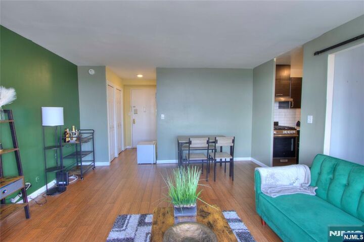 Property Photo:  1225 #14I John F Kennedy  NJ 07002 