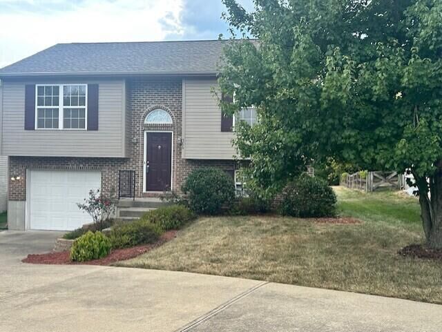 Property Photo:  586 Berlander Drive  KY 41051 