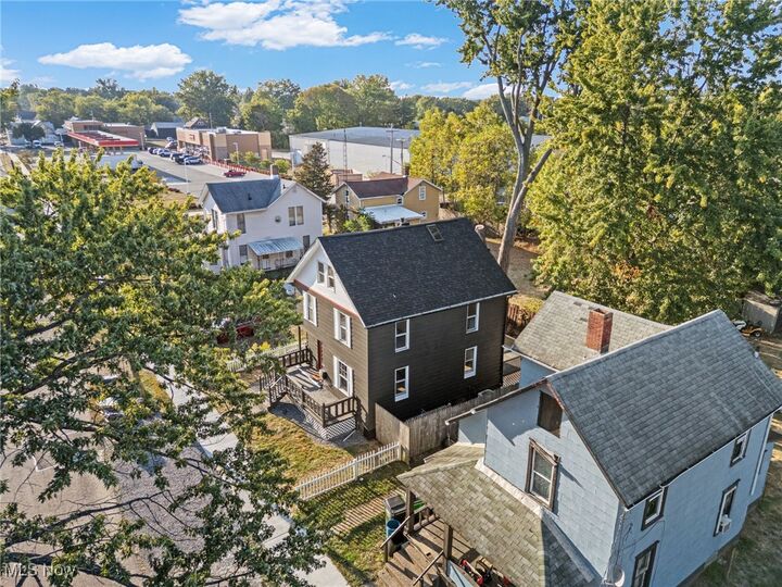Property Photo:  124 E Wayne Street  OH 44601 