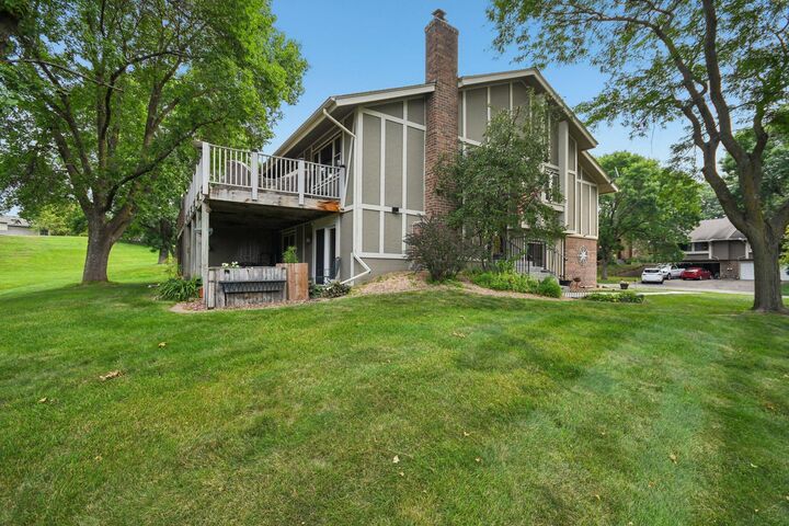 Property Photo:  6800 Buckingham Court  MN 55125 