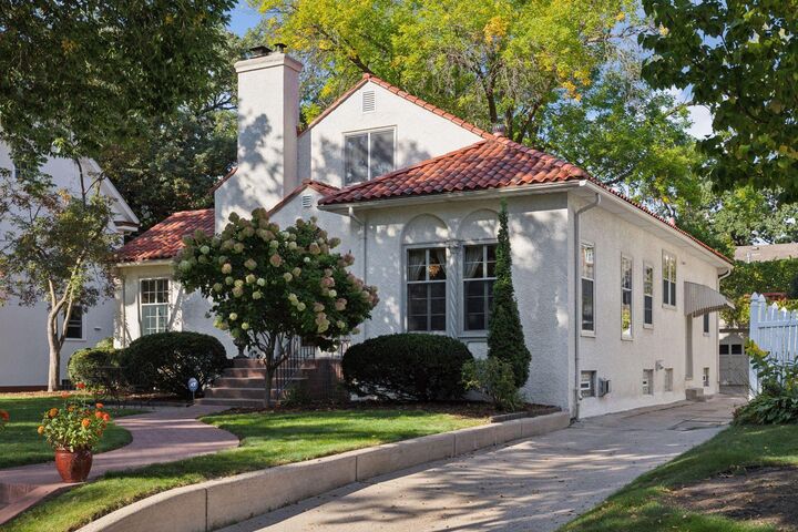 Property Photo:  4608 Dupont Avenue S  MN 55419 