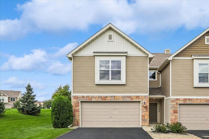 Property Photo:  594 Stonewood Lane  MN 55306 