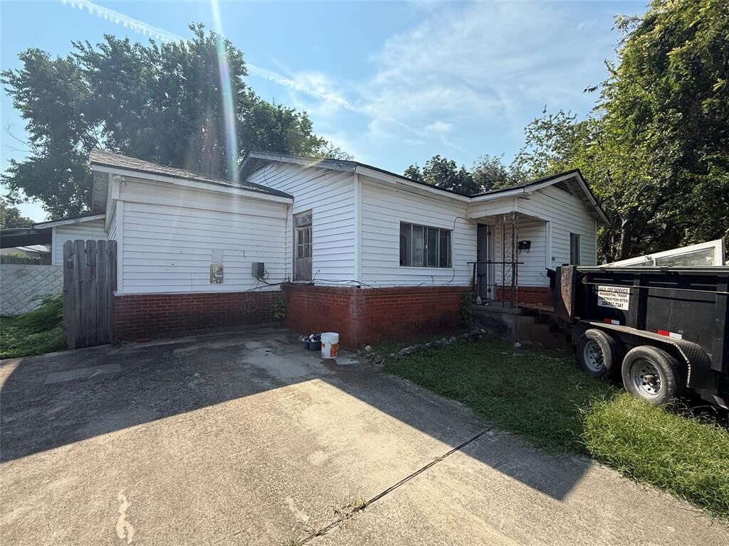 Property Photo:  3804 Belmont Drive  TX 76711 
