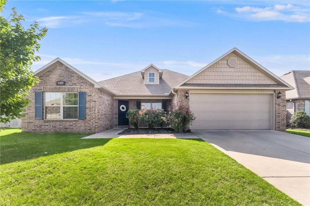 Property Photo:  7307 Devonshire Avenue  AR 72762 