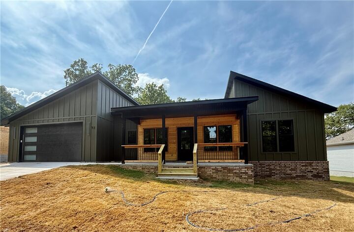 Property Photo: 53 Berkshire Drive AR 72714