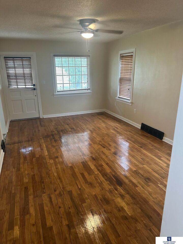 Property Photo: 120 E Vine Street NE 68070