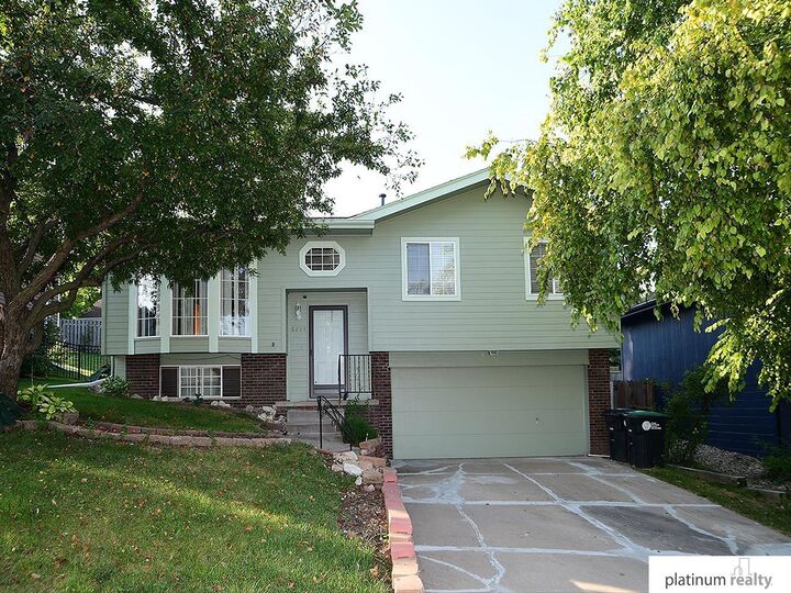 8211 Howell Street  Omaha NE 68122 photo