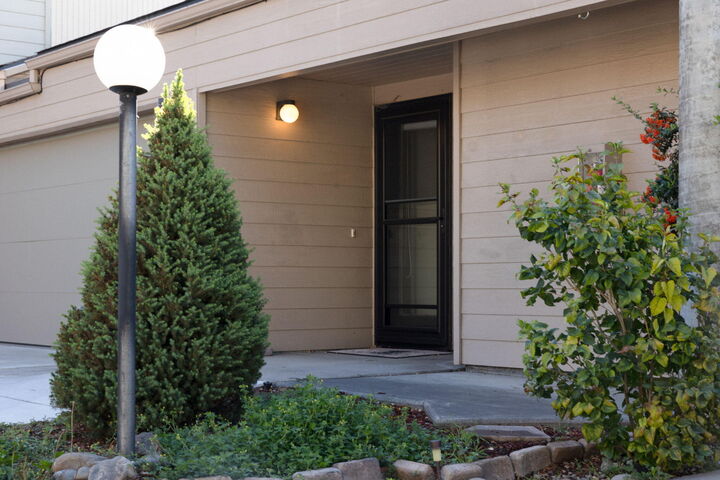 Property Photo:  1947 NE Otelah Place  OR 97701 