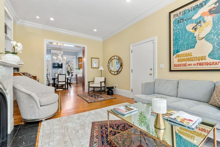 Property Photo:  203 West Springfield Street 1  MA 02118 