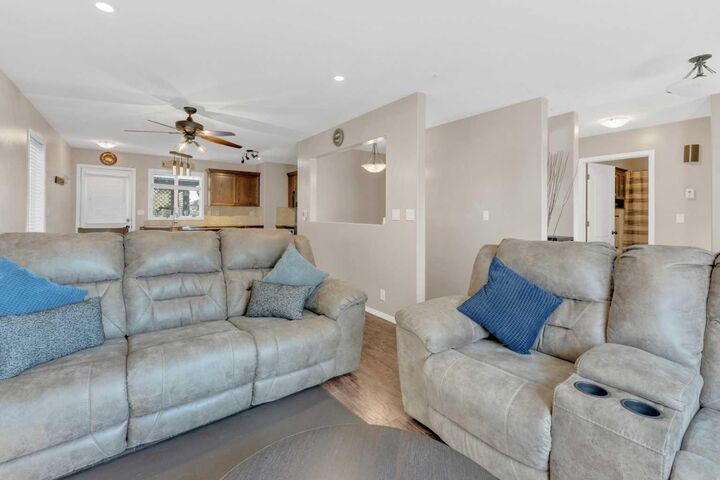 Property Photo:  317 Jenner Crescent  AB T4P 0B3 
