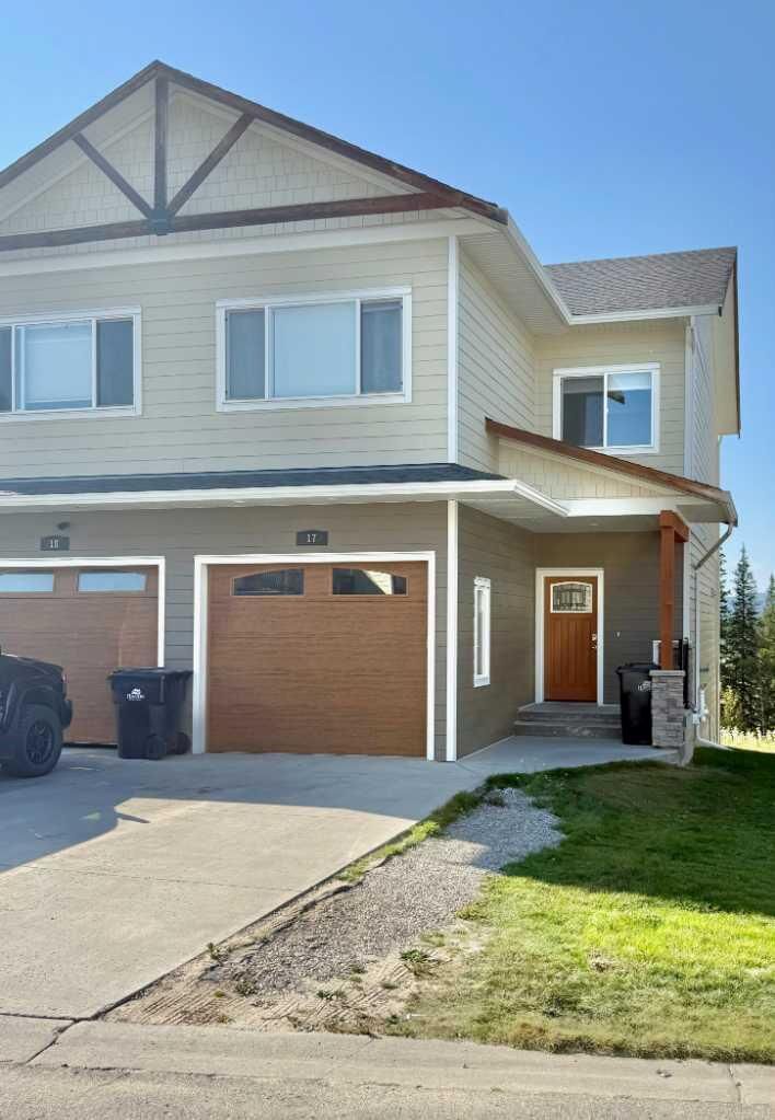 Property Photo:  214 McArdell Drive 17  AB T7V 0A9 