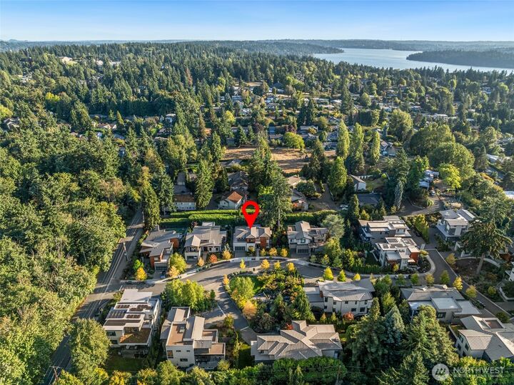 Property Photo: 8351 SE 31st Street WA 98040