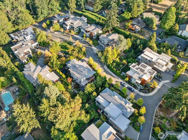 Property Photo:  8351 SE 31st Street  WA 98040 