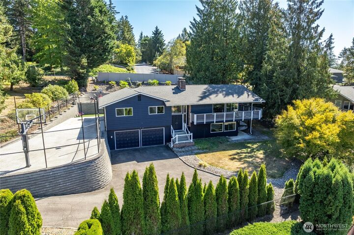 2445 W Lynnwood Drive  Longview WA 98632 photo