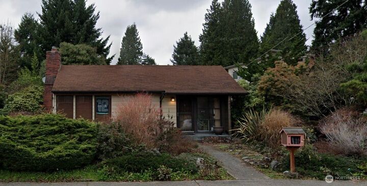 4530 NE 55th Street  Seattle WA 98105 photo