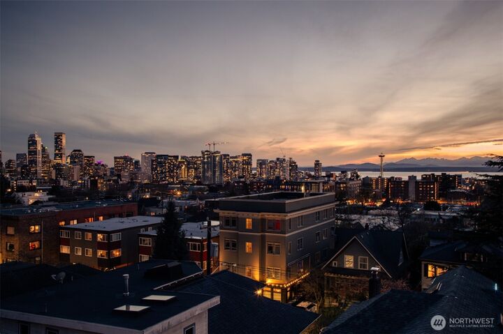 1227 E Roy Street  Seattle WA 98102 photo