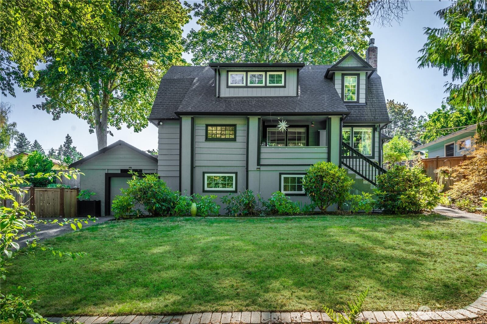 Property Photo:  415  Maple Park Avenue SE  WA 98501 