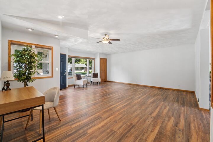 Property Photo: 609 Karlyn Street WI 54113