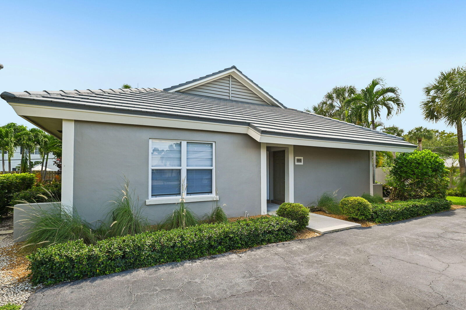 Property Photo: 660 Forsyth Street 7 FL 33487