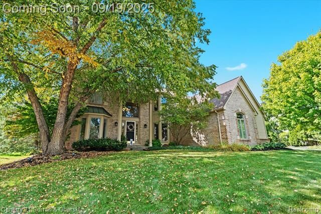 Property Photo: 45499 Addington Lane MI 48374