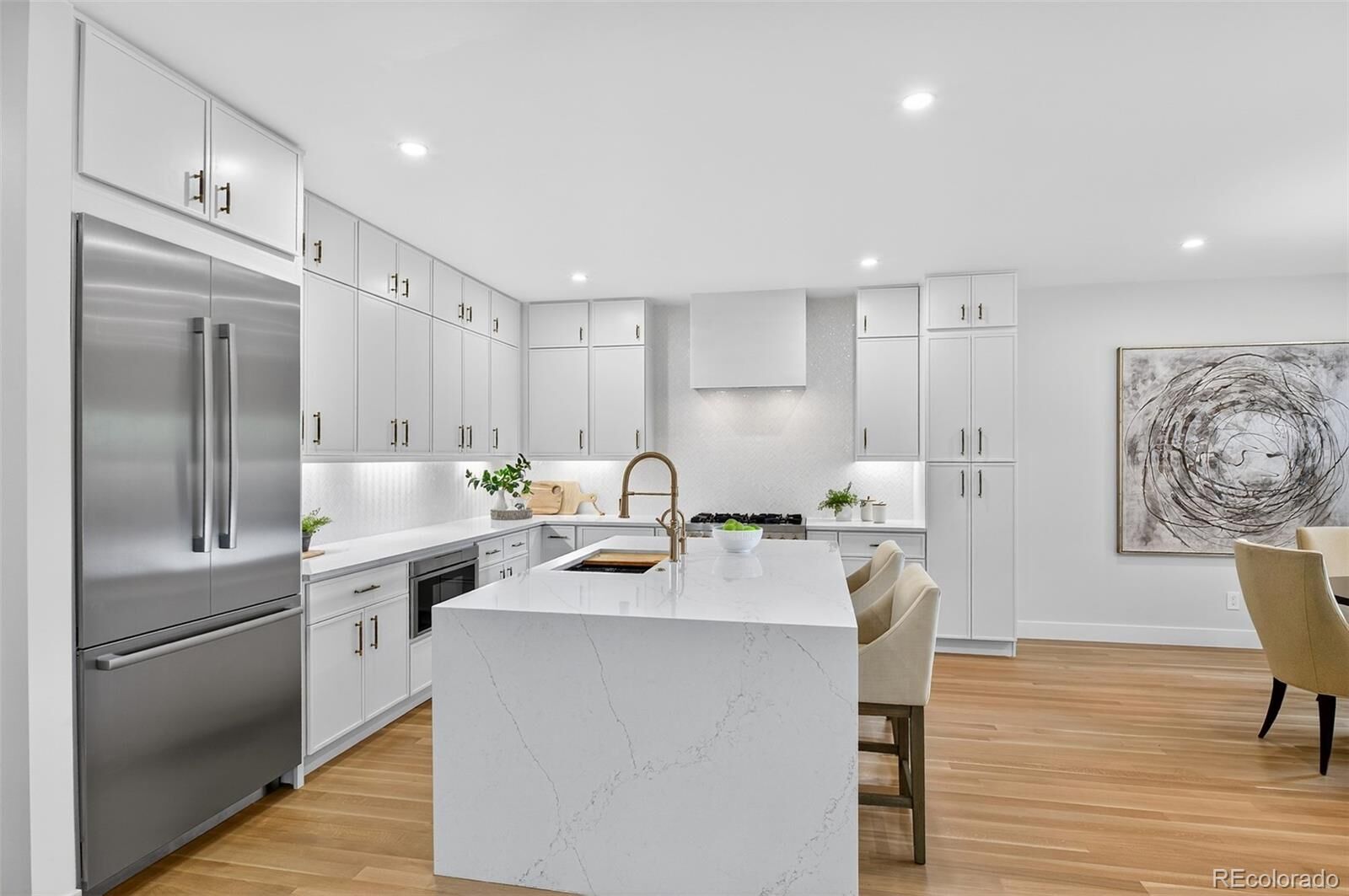 Property Photo:  2552 E Alameda Avenue 104  CO 80209 