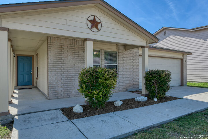 Property Photo: 125 Gatewood TX 78108