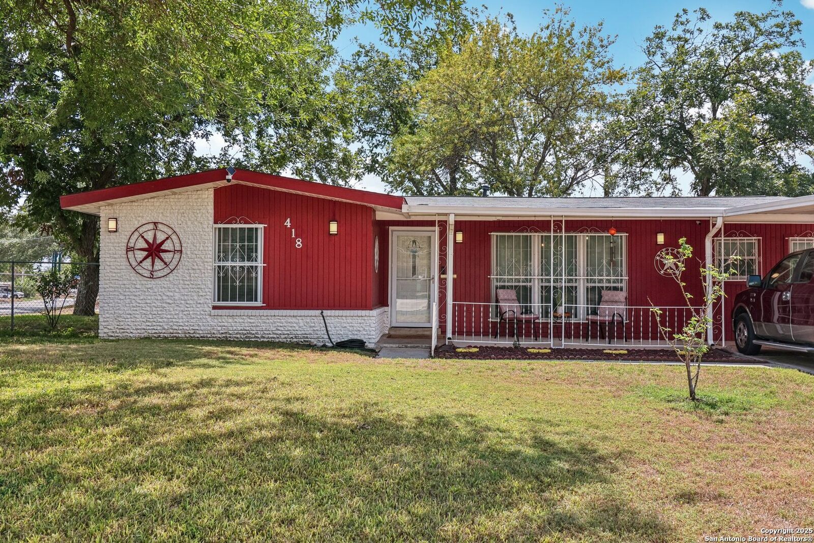 Property Photo:  418 Creath Pl  TX 78221 