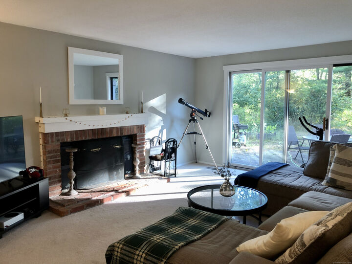 Property Photo:  26 Gray Pine Common 26  CT 06001 