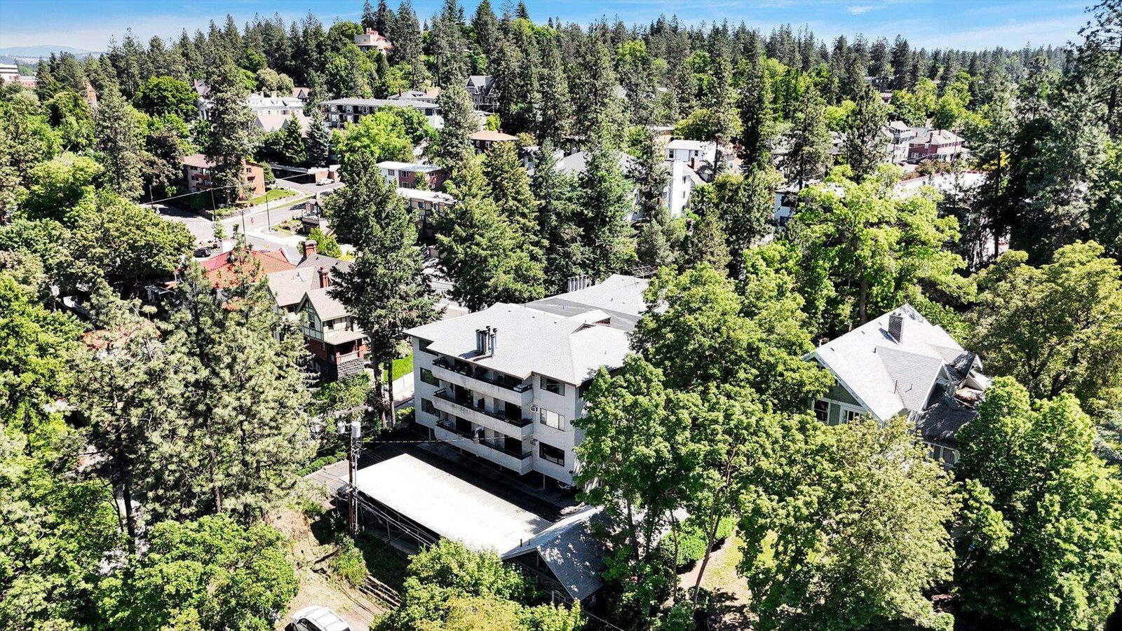 Property Photo:  1002 W 7th Ave 301  WA 99204 