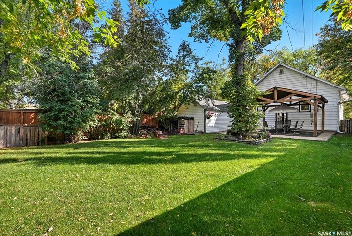 Property Photo: 114 107th Street W SK S7N 1N8
