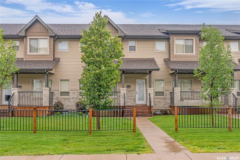 Property Photo:  230 Maningas Bend  SK S7P 0A5 