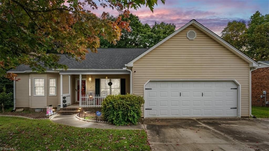 Property Photo:  204 Aldridge Lane  NC 27263 