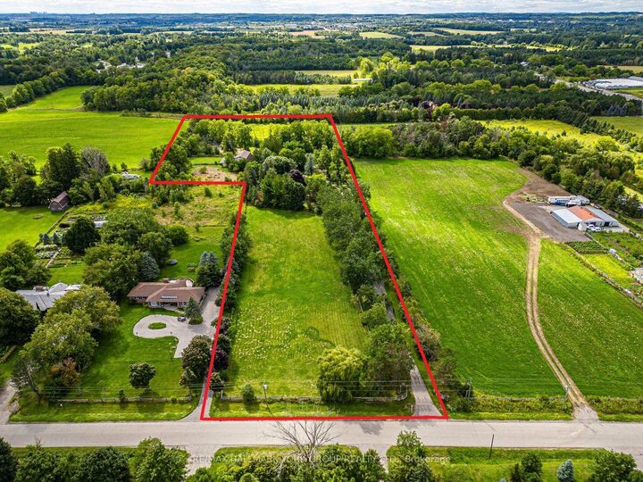 Property Photo: 18 Kennedy Lane ON L4A 2J5