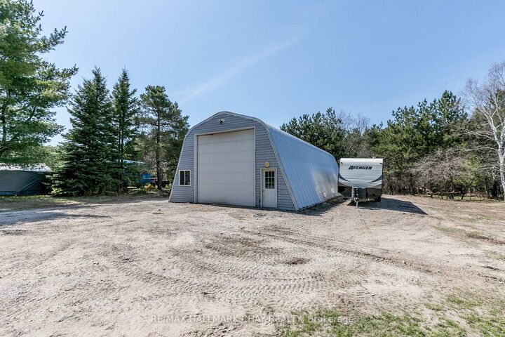Property Photo:  3524 Penetanguishene Road  ON L4M 4Y8 