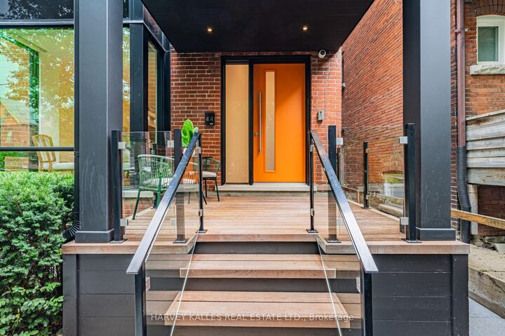 Property Photo:  404 Brunswick Avenue  ON M5R 2Z4 