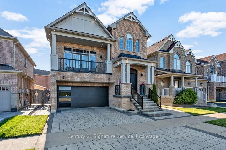 68 Greendale Avenue  Whitchurch-Stouffville ON L4A 0S2 photo