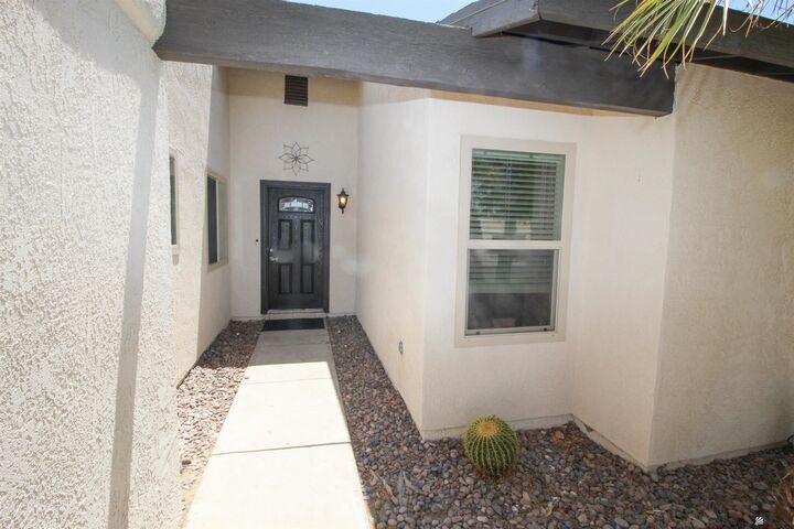 Property Photo: 1569 W Las Lomas St AZ 85364