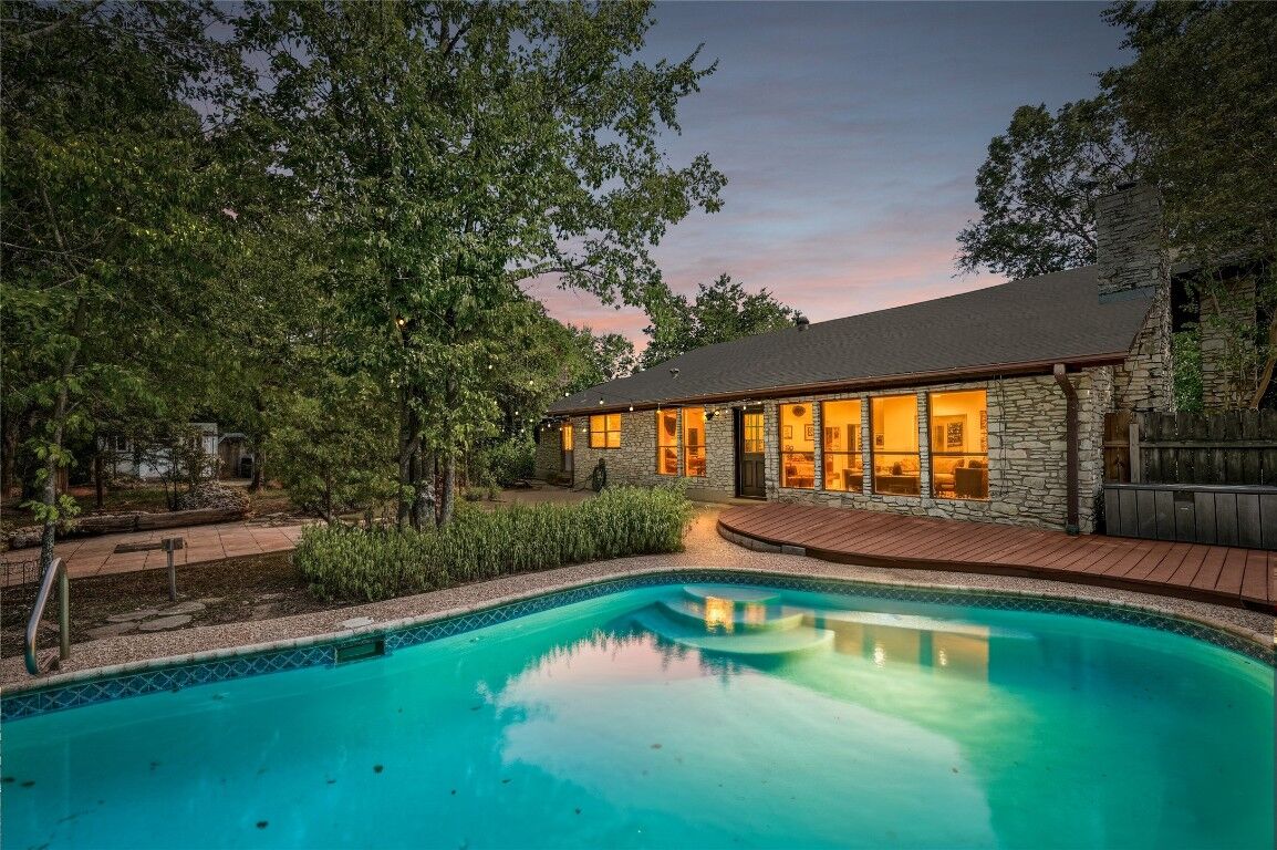 Property Photo:  3402 Split Rock Trail  TX 78739 