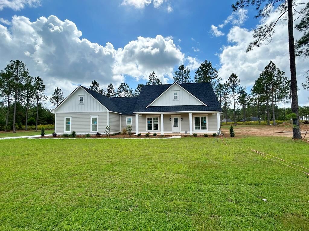 Property Photo: 103 Stornoway Drive GA 31763