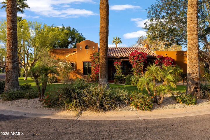 Property Photo:  1603 Palmcroft Drive SE  AZ 85007 