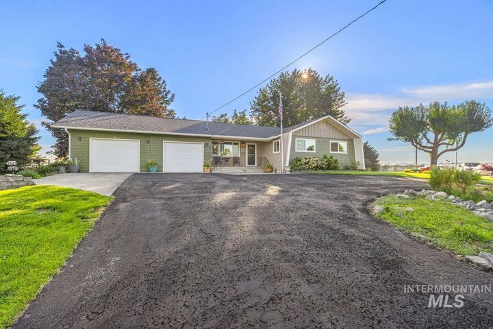 Property Photo:  2804 Grandview Drive  WA 99403 