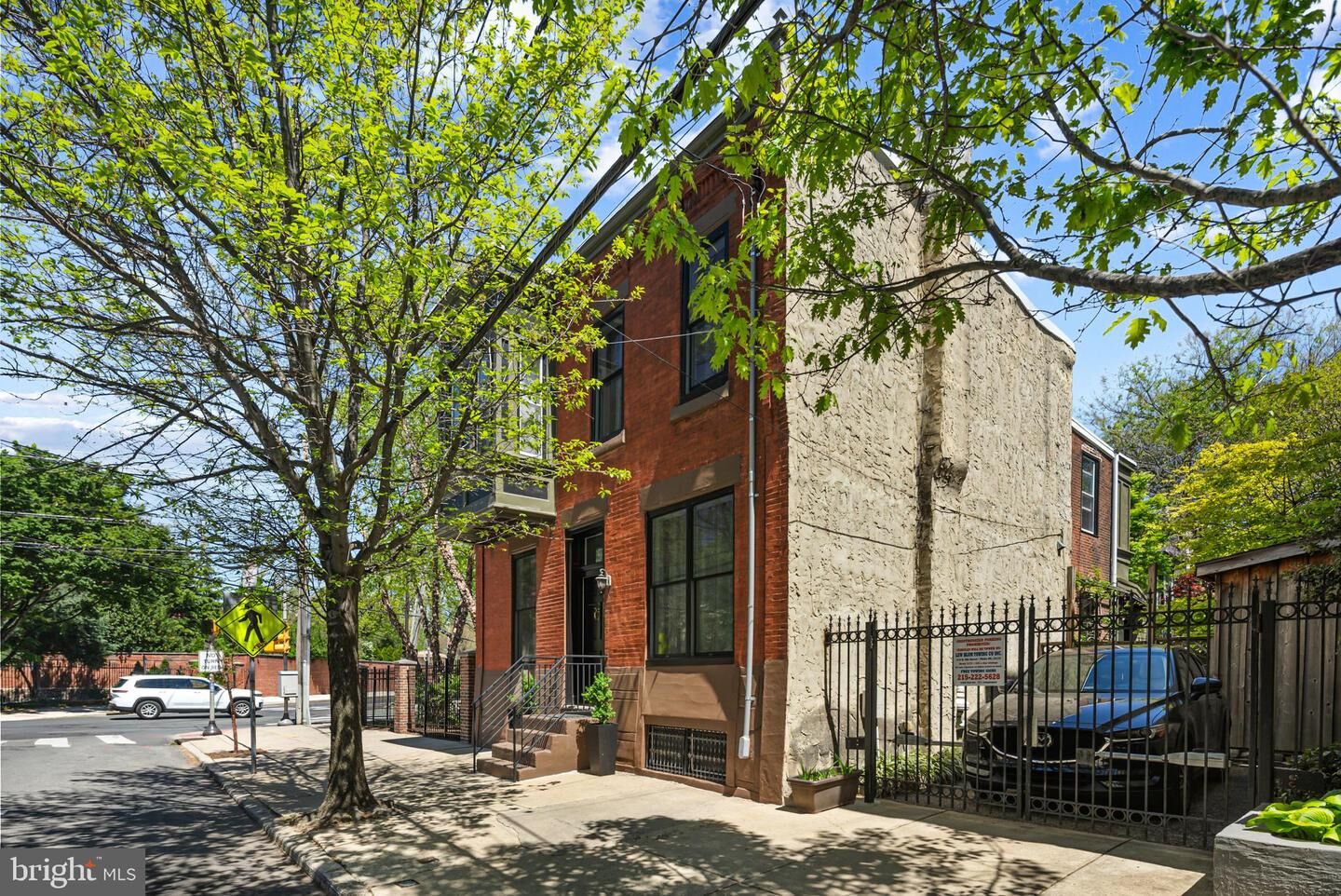 Property Photo: 905 S 25th Street PA 19146