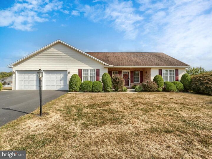 59 Meade Drive  Carlisle PA 17013 photo