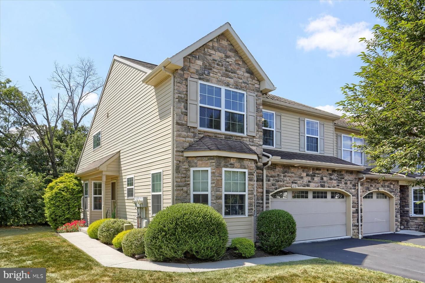 Property Photo:  6231 Autumn View Drive  PA 17112 