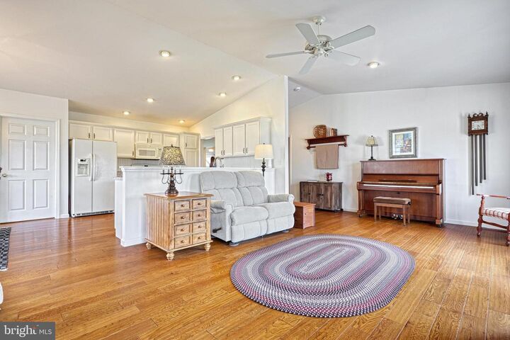 Property Photo: 11 Ridgeway Drive PA 17050